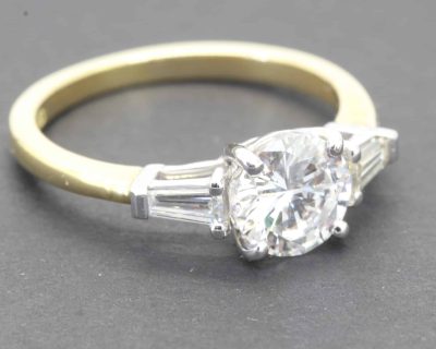 Baguette ring