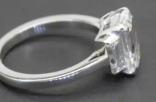 ENGAGEMENT RING WITH LARGE CUSHION-CUT DIAMOND.