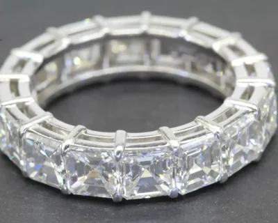 Diamond tennis bracelet with sparkling square-cut stones.