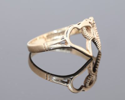 A charming intertwined hearts ring, symbolising connection, affection and enduring bonds. The heart motif has long held a special place in jewellery design, making this an appealing piece to wear as a personal expression of love or to give as a meaningful gift.