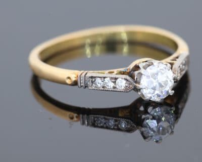 Dating to circa 1890, this antique diamond ring reflects the enduring elegance of late Victorian jewellery, when beautifully cut diamonds were prized for their brilliance and timeless appeal.