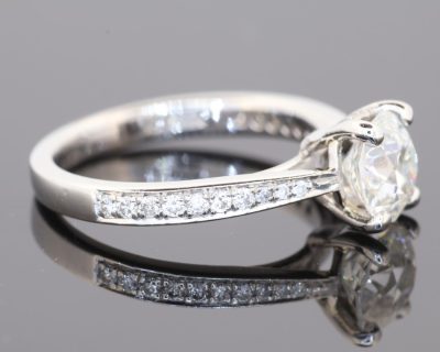 Elegant and timeless, this diamond ring brings together the distinctive character of an Old European cut diamond and the enduring sophistication of platinum. At its centre is an impressive 1.37-carat diamond, graded F colour and SI1 clarity, accompanied by an IGI certificate.