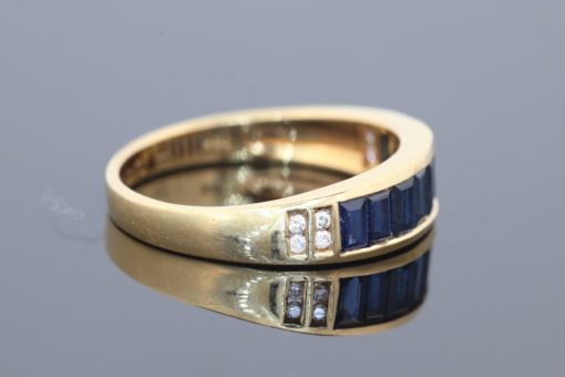 Elegant and timeless, this sapphire ring celebrates the enduring appeal of deep blue gemstones set in fine gold. Sapphires have long been prized for their rich colour and sophisticated character, making them a classic choice for jewellery that transcends passing trends.